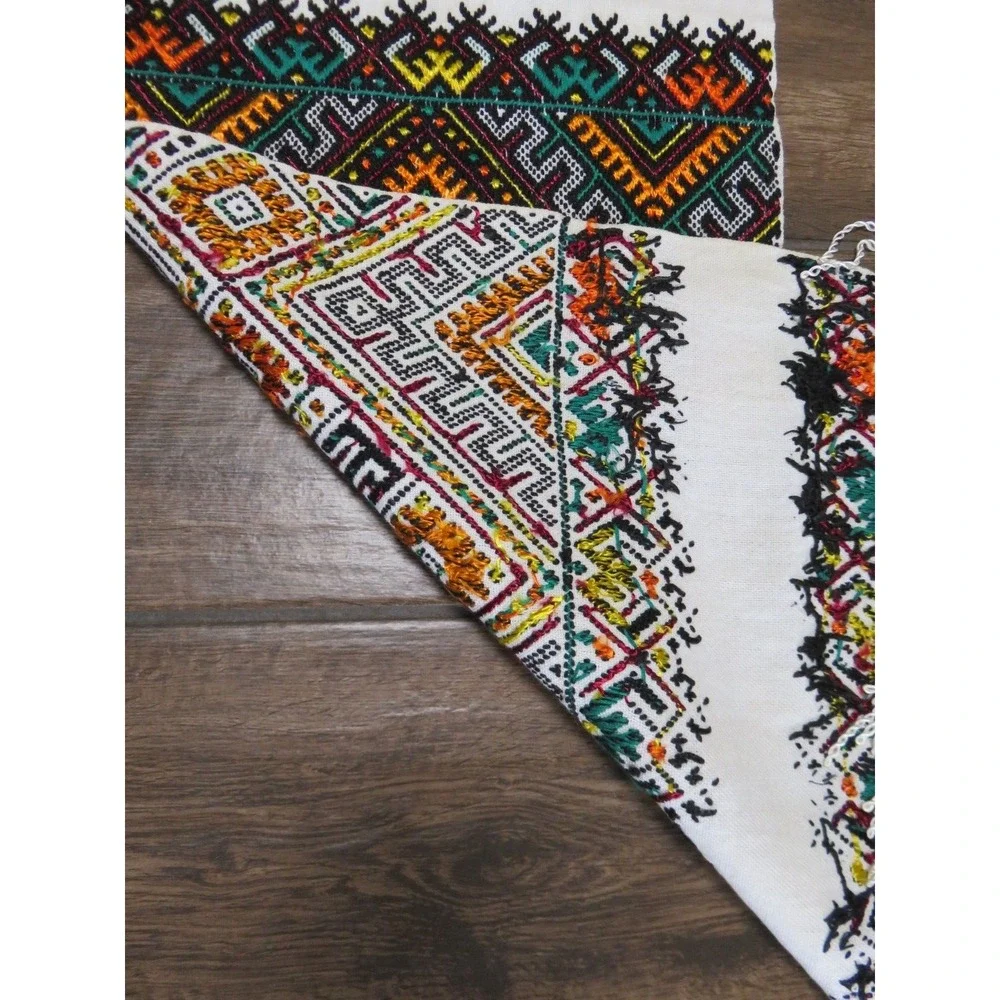 Oaxaca Mexican Handwoven Embroidered Fringed Table‎ Runner 41